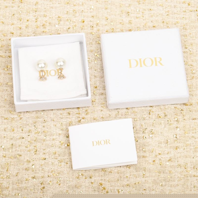 ch**an D*or earrings